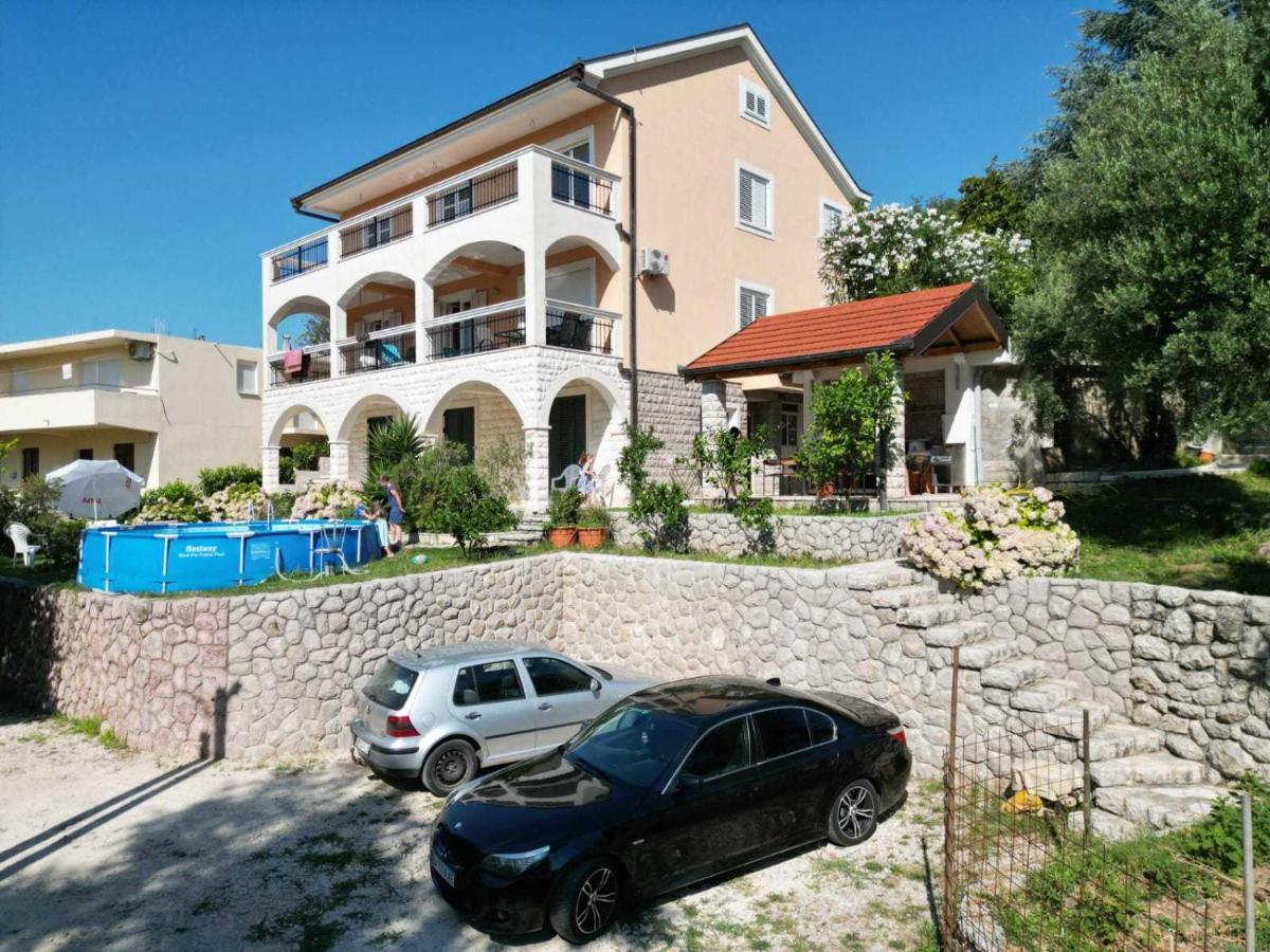 Apartmani Andrea Studio Херцег-Нови Экстерьер фото